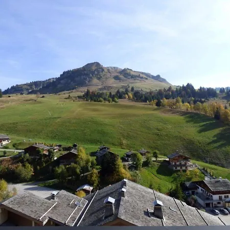 3 Pieces, Plein Centre, Proche Pistes Et Commerces, Balcon Expose Sud, Ideal Famille - Fr-1-458-90 Apartment